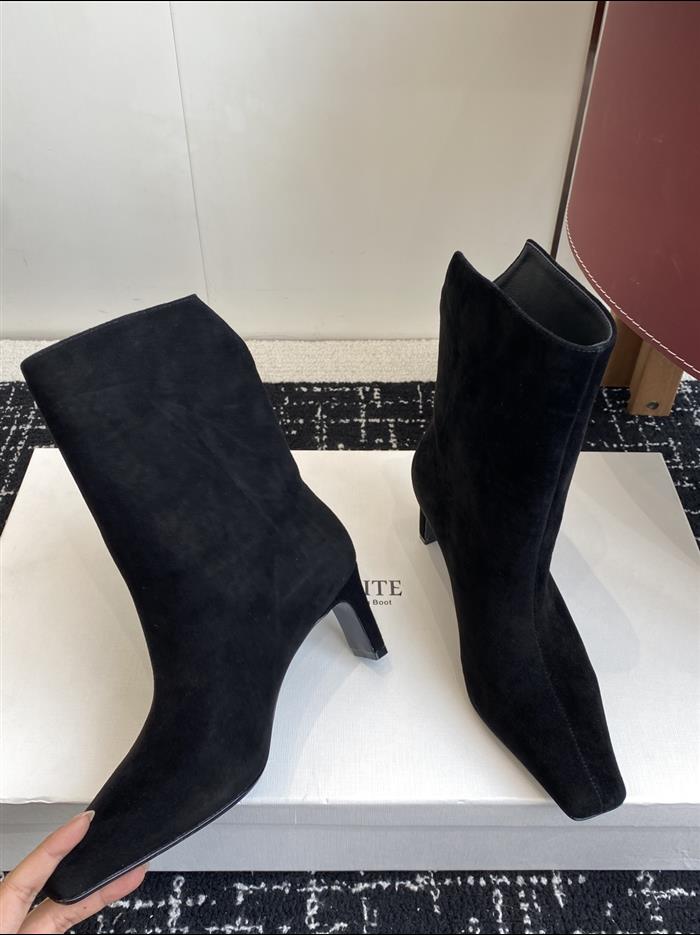 20251128174410299 390